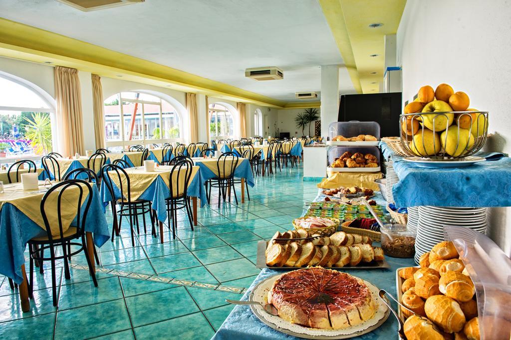 Hotel Parco Cartaromana Иския Екстериор снимка