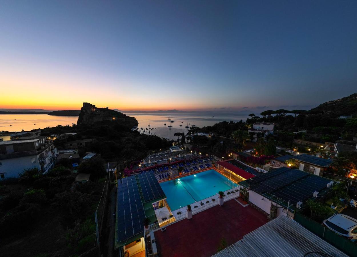 Hotel Parco Cartaromana Иския Екстериор снимка