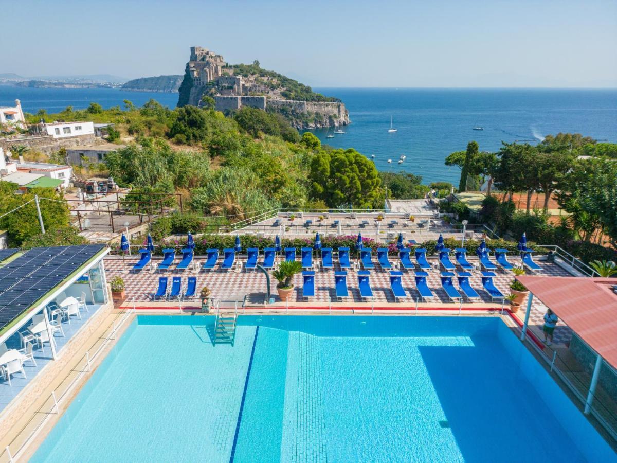 Hotel Parco Cartaromana Иския Екстериор снимка