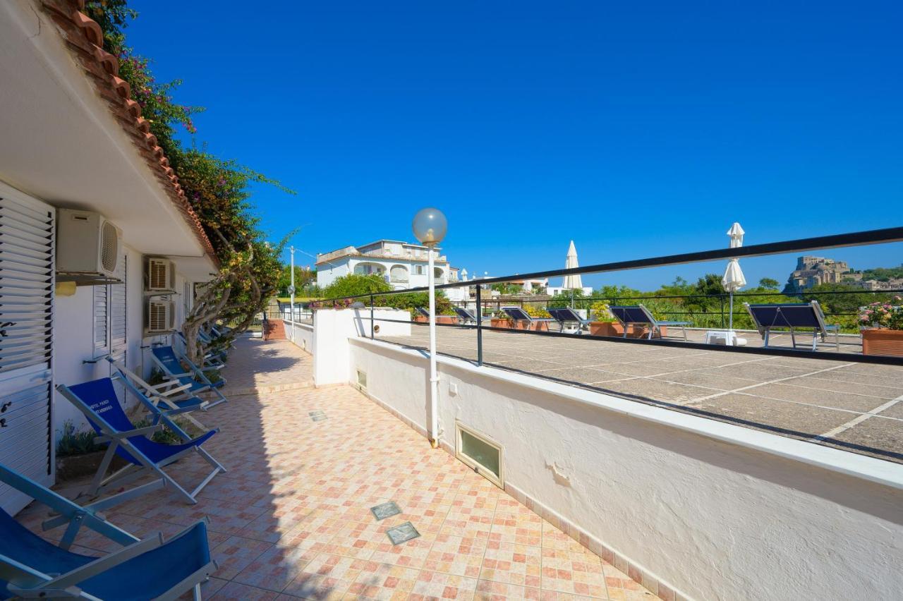 Hotel Parco Cartaromana Иския Екстериор снимка