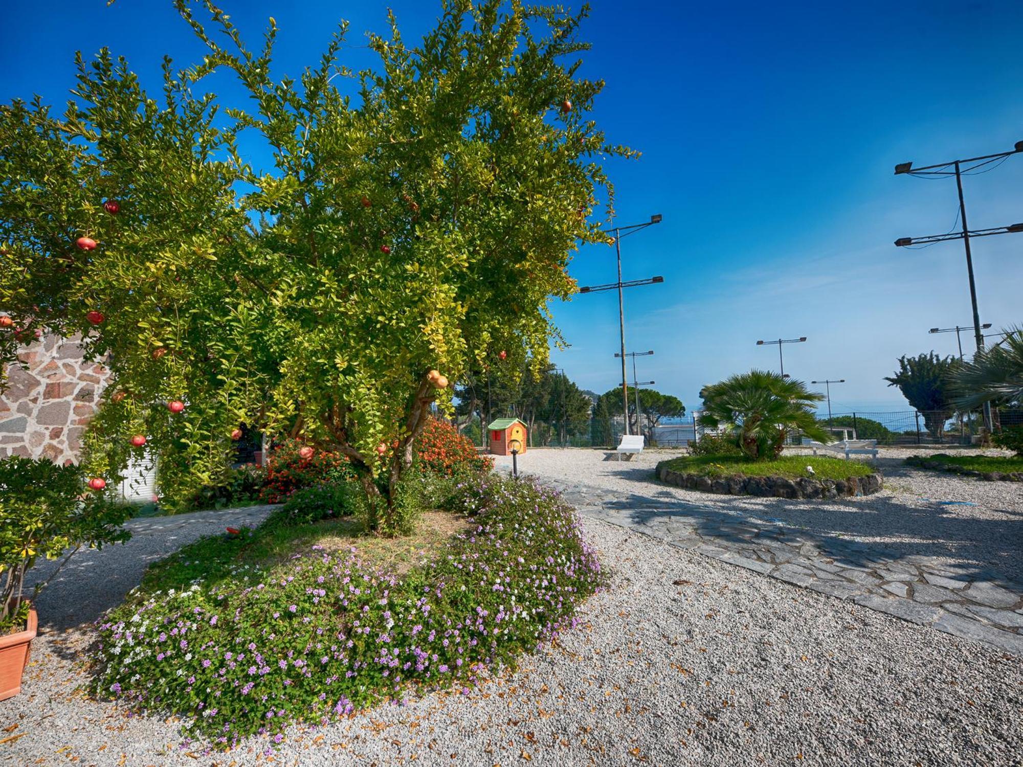 Hotel Parco Cartaromana Иския Екстериор снимка