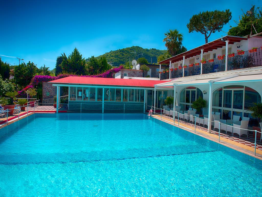 Hotel Parco Cartaromana Иския Екстериор снимка