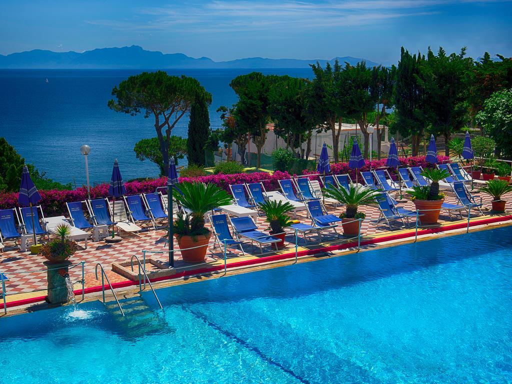 Hotel Parco Cartaromana Иския Екстериор снимка