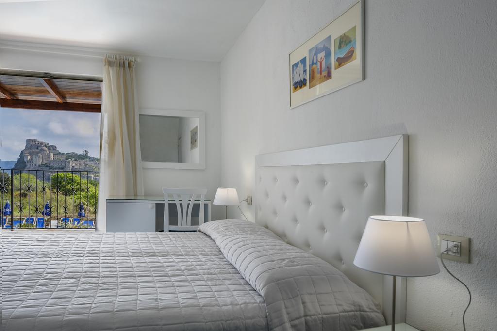 Hotel Parco Cartaromana Иския Екстериор снимка