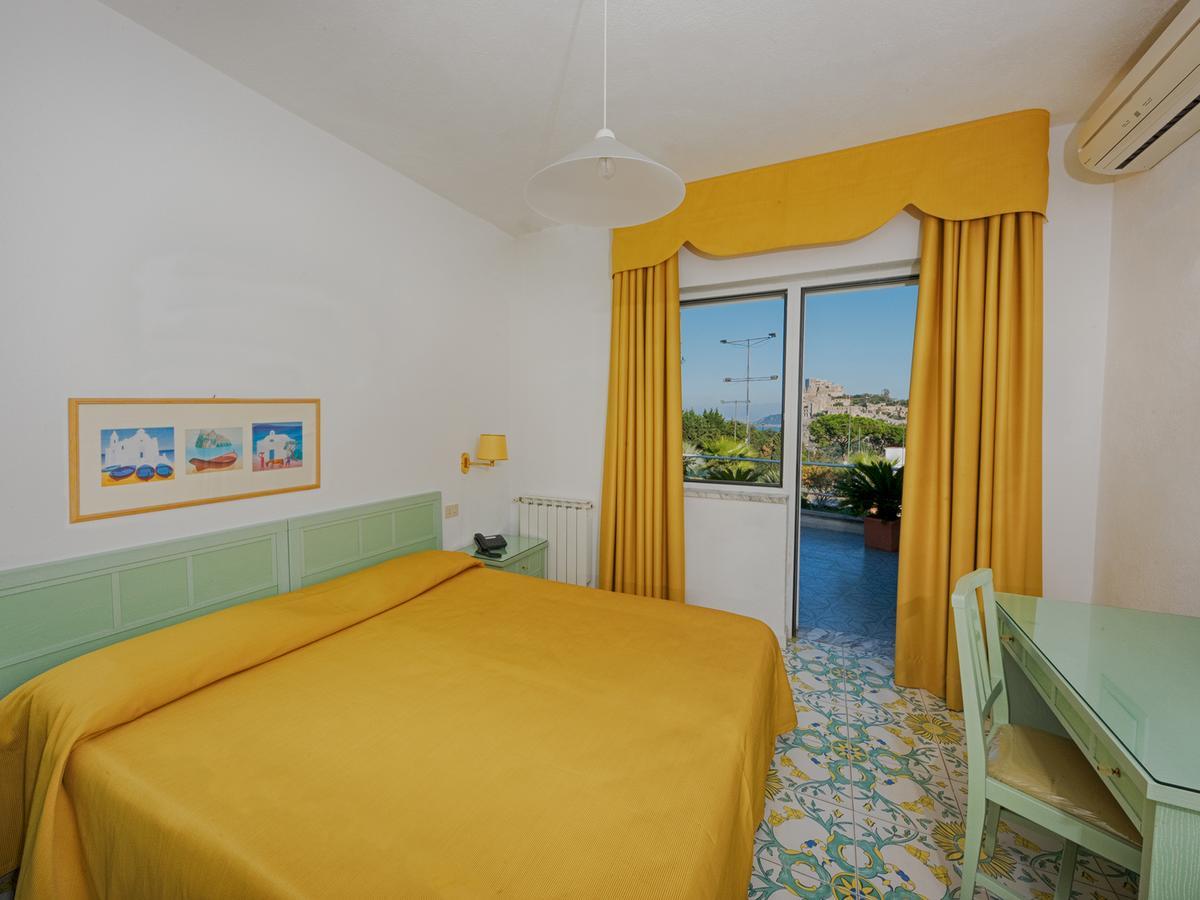 Hotel Parco Cartaromana Иския Екстериор снимка