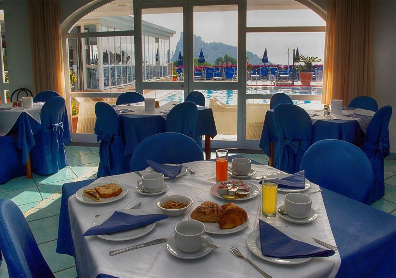 Hotel Parco Cartaromana Иския Екстериор снимка